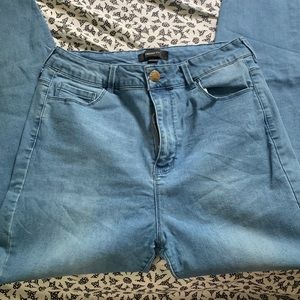 Forever 21 blue jeans 👖 pants trendy size 12